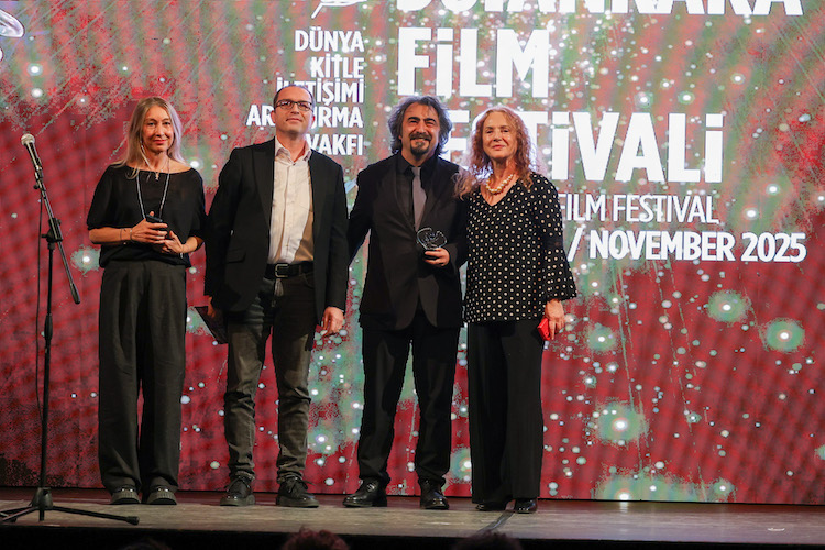 ankaraff2025_film-yon-en-iyi-yonetmen-odulu_seyfettin-teoman